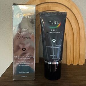 PÜR | 4-in-1 Correcting Primer anti-blemish & Mattifying acne treatment